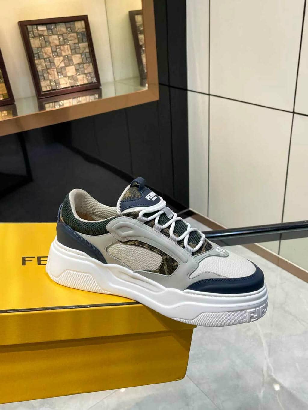 Fendi Sneaker Man-4